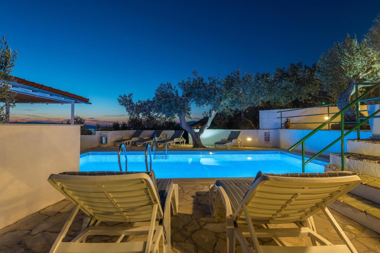 Glavina With Private Pool Apartament *
