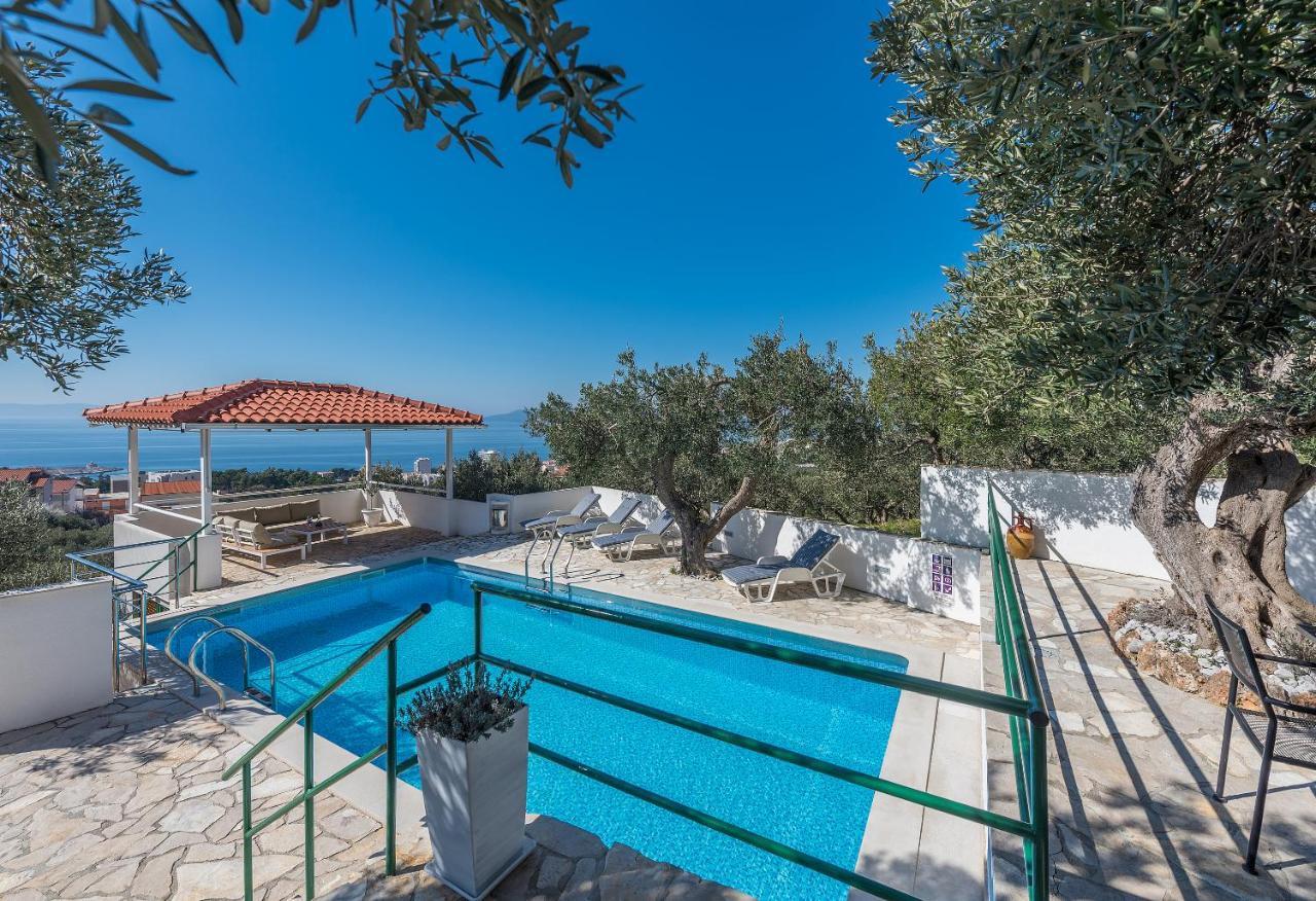 Glavina With Heated Pool Makarska